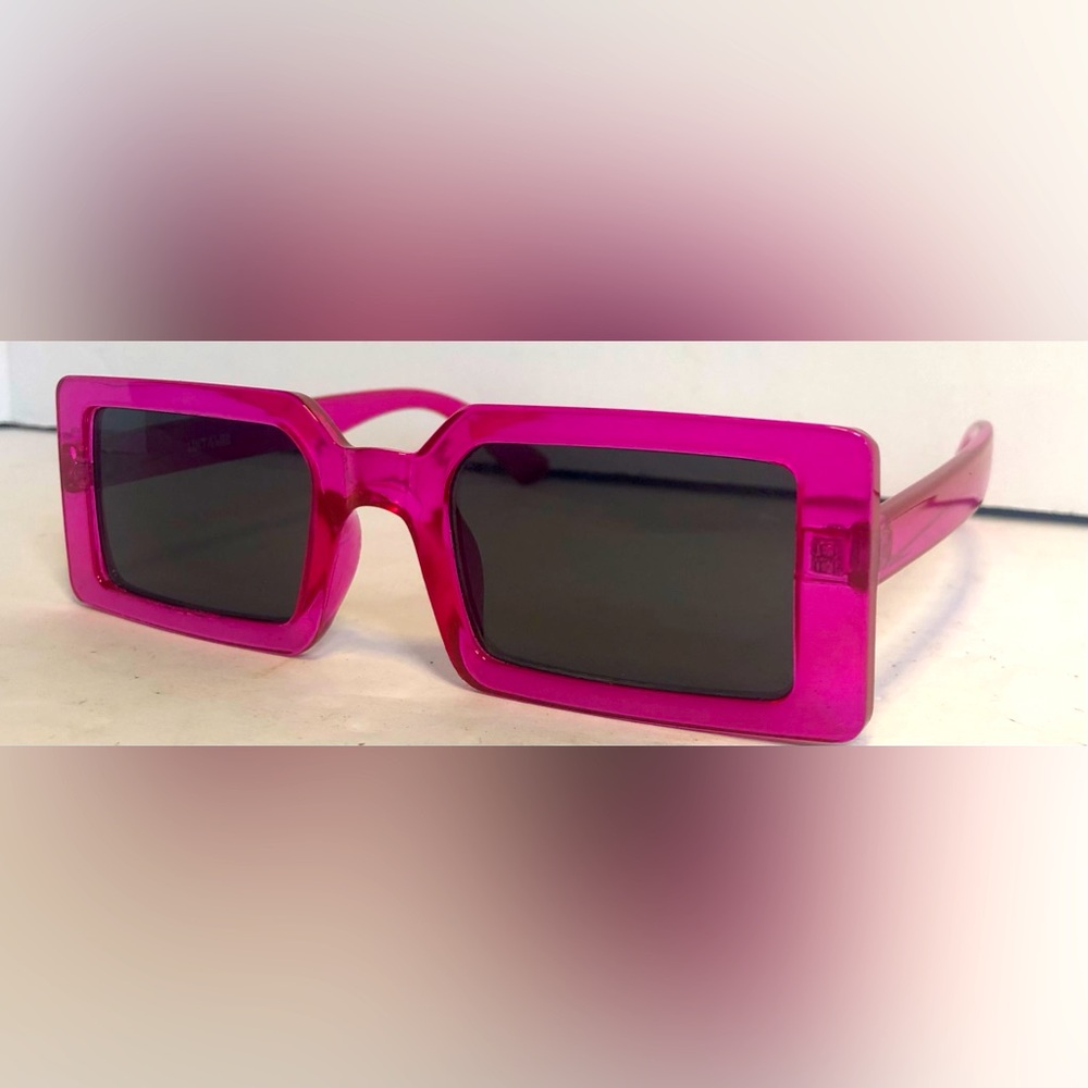 Untamid Womens Designer Rectangle Sunglasses. Pink. Black Lenses 50[]22-142